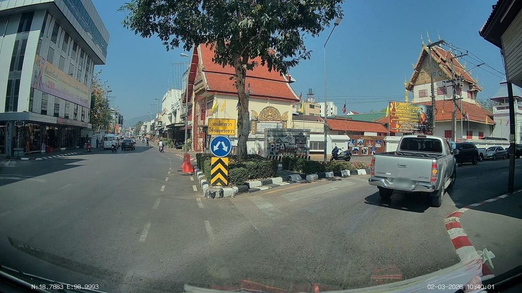 ภาพถนนตรงที่ Inthanon Heaven Trail + Sky Camp ตั้งอยู่ ถ่ายโดย ThailandCambodia พ.ศ. 2569 (2026) · A street-level view of where Inthanon Heaven Trail + Sky Camp stands, by ThailandCambodia in 2569 (2026)