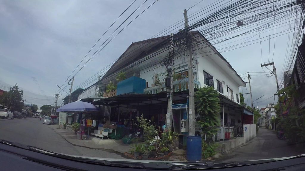 ภาพถนนตรงที่ Pond_engine ตั้งอยู่ ถ่ายโดย kaart_3 พ.ศ. 2562 (2019) · A street-level view of where Pond_engine stands, by kaart_3 in 2562 (2019)