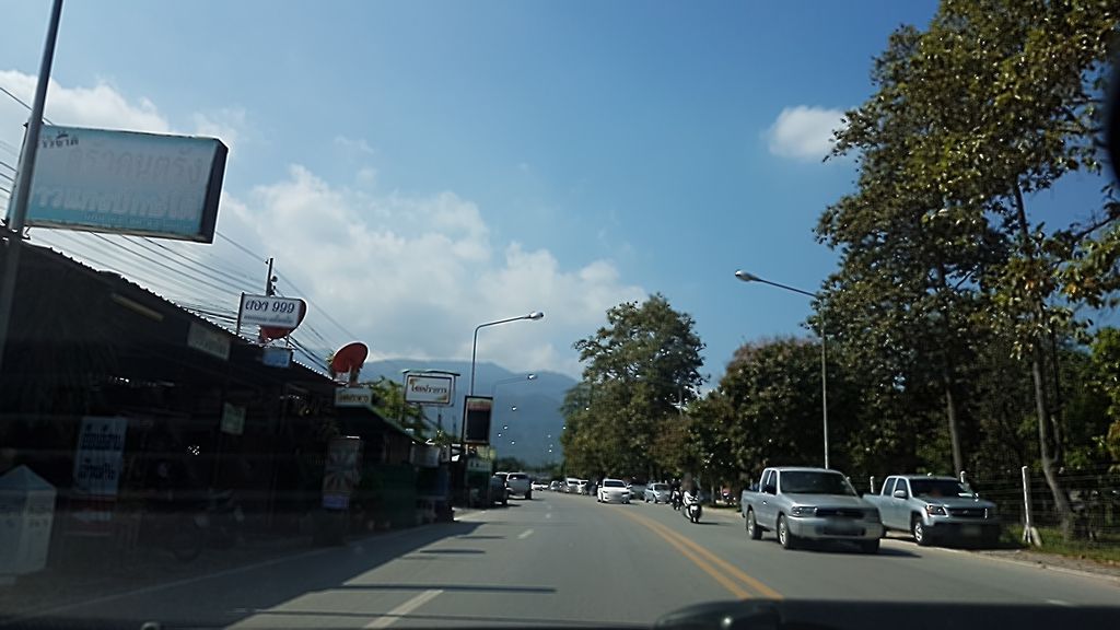ภาพถนนตรงที่ สำนักงาน ปปส. ภาค 5 ตั้งอยู่ ถ่ายโดย ekkarin พ.ศ. 2559 (2016) · A street-level view of where สำนักงาน ปปส. ภาค 5 · Samnakngan Papot. Phak 5 stands, by ekkarin in 2559 (2016)