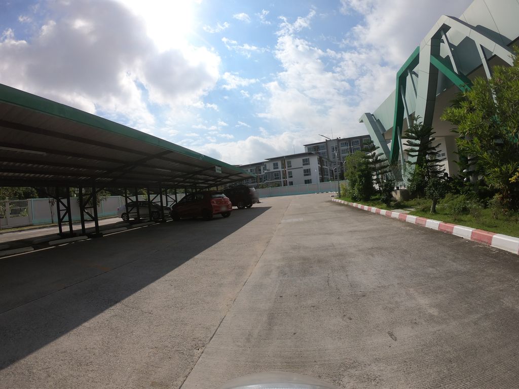 ภาพถนนตรงที่ CM Cafe By Mook Hom ตั้งอยู่ ถ่ายโดย chanuwath_grab พ.ศ. 2562 (2019) · A street-level view of where CM Cafe By Mook Hom stands, by chanuwath_grab in 2562 (2019)