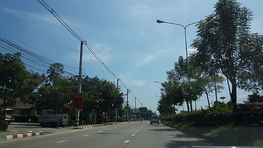 ภาพถนนตรงที่ สำนักงาน นพนภัส ทนายความเชียงใหม่ ตั้งอยู่ ถ่ายโดย ekkarin พ.ศ. 2559 (2016) · A street-level view of where สำนักงาน นพนภัส ทนายความเชียงใหม่ · Samnakngan Naphonphat Thanaikhwam Chiang Mai stands, by ekkarin in 2559 (2016)