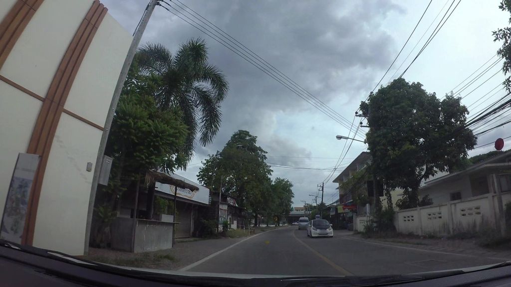 ภาพถนนตรงที่ Malao Malao ตั้งอยู่ ถ่ายโดย kaart_3 พ.ศ. 2562 (2019) · A street-level view of where Malao Malao stands, by kaart_3 in 2562 (2019)