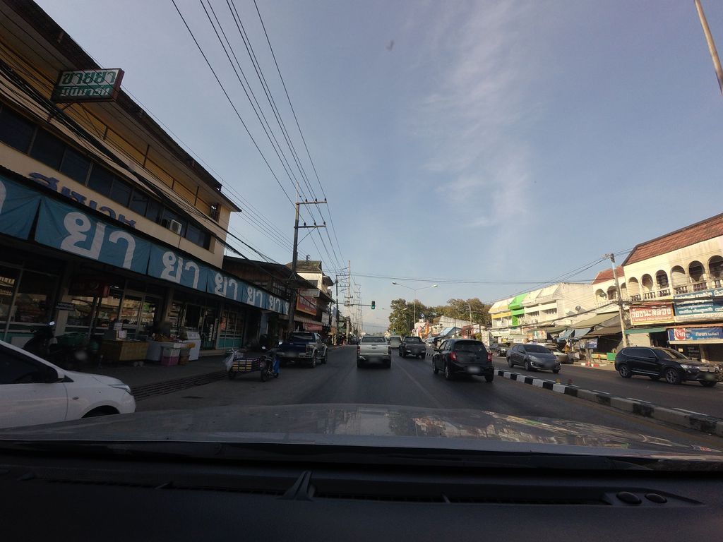 ภาพถนนตรงที่ สหเวชเภสัช ตั้งอยู่ ถ่ายโดย mishari พ.ศ. 2563 (2020) · A street-level view of where สหเวชเภสัช · Sahawetphesat stands, by mishari in 2563 (2020)