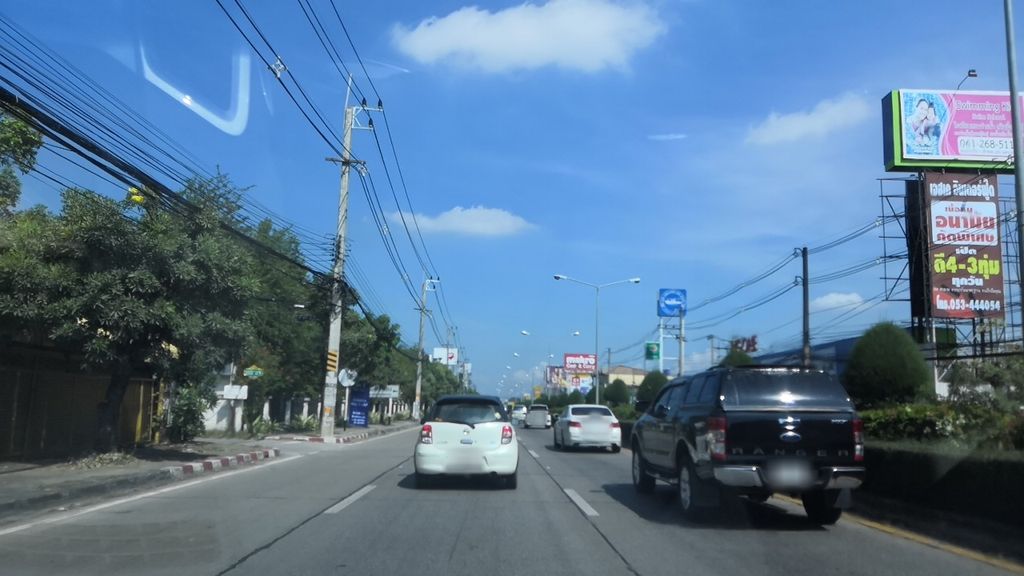 ภาพถนนตรงที่ ฮางดงกิล - Hhang Dong Gil ตั้งอยู่ ถ่ายโดย charlesano พ.ศ. 2561 (2018) · A street-level view of where ฮางดงกิล - Hhang Dong Gil stands, by charlesano in 2561 (2018)
