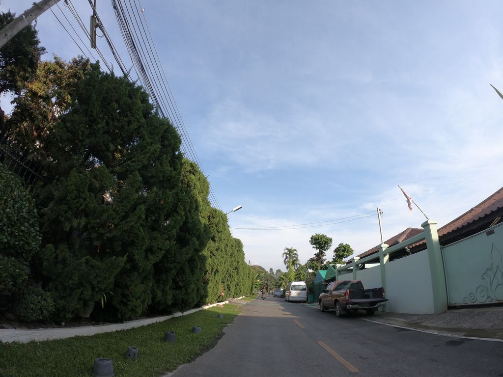 ภาพถนนตรงที่ ช่างซ่อมเครื่องชงกาแฟ เชียงใหม่ เครื่องบดเมล็ดกาแฟ การชงกาแฟ บำรุงรักษา ตั้งอยู่ ถ่ายโดย chanuwath_grab พ.ศ. 2562 (2019) · A street-level view of where ช่างซ่อมเครื่องชงกาแฟ เชียงใหม่ เครื่องบดเมล็ดกาแฟ การชงกาแฟ บำรุงรักษา · Chang Som Khrueang Chong Kafae Chiang Mai Khrueang Bot Melot Kafae Kan Chong Kafae Bamrung Raksa stands, by chanuwath_grab in 2562 (2019)