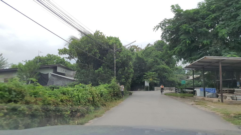 ภาพถนนตรงที่ สำนักงานบัญชี Account My Home ตั้งอยู่ ถ่ายโดย jrcarlsen พ.ศ. 2564 (2021) · A street-level view of where สำนักงานบัญชี Account My Home stands, by jrcarlsen in 2564 (2021)