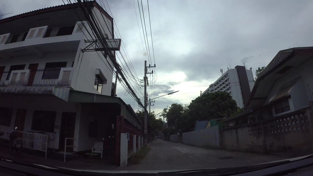 ภาพถนนตรงที่ มานาอิ่มอร่อย by Eton ตั้งอยู่ ถ่ายโดย kaart_3 พ.ศ. 2562 (2019) · A street-level view of where มานาอิ่มอร่อย by Eton stands, by kaart_3 in 2562 (2019)