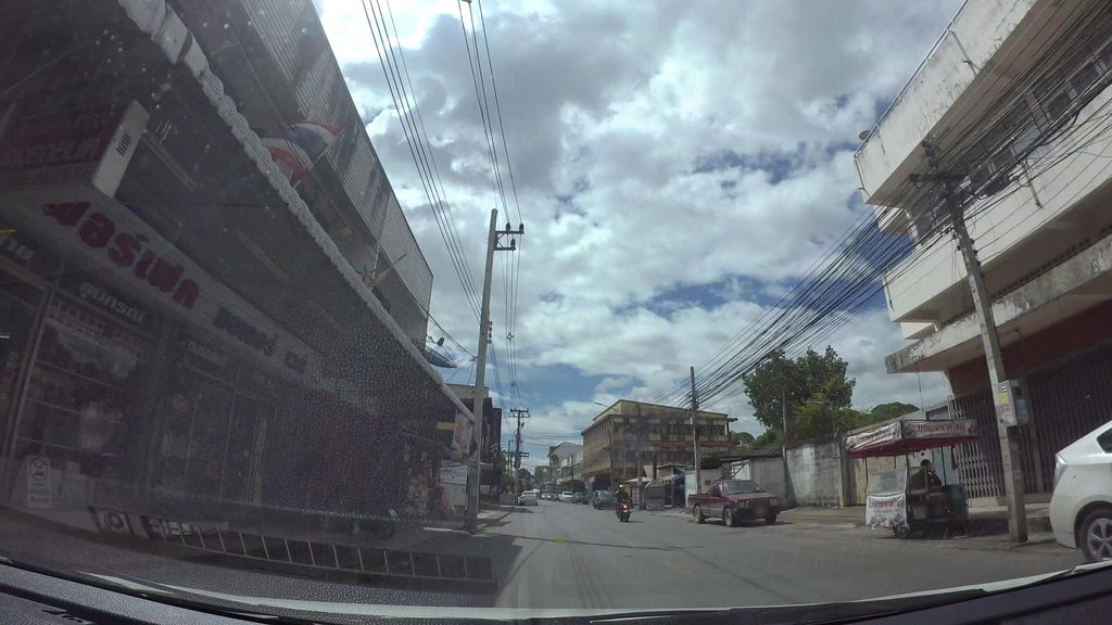 ภาพถนนตรงที่ A Drink ตั้งอยู่ ถ่ายโดย kaart_3 พ.ศ. 2562 (2019) · A street-level view of where A Drink stands, by kaart_3 in 2562 (2019)