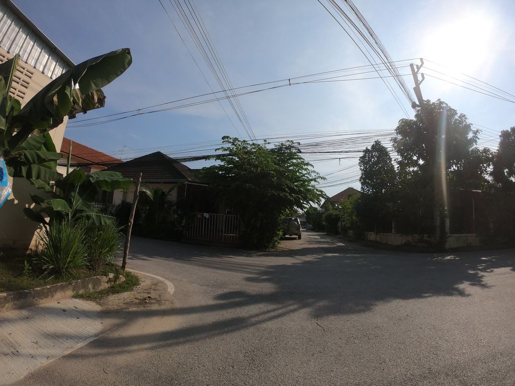 ภาพถนนตรงที่ บ้านฉันเอง ฟ้าฮ่ามวิลเลจ ตั้งอยู่ ถ่ายโดย chanuwath_grab พ.ศ. 2562 (2019) · A street-level view of where บ้านฉันเอง ฟ้าฮ่ามวิลเลจ · Ban Chan Eng Fa Ham Village stands, by chanuwath_grab in 2562 (2019)