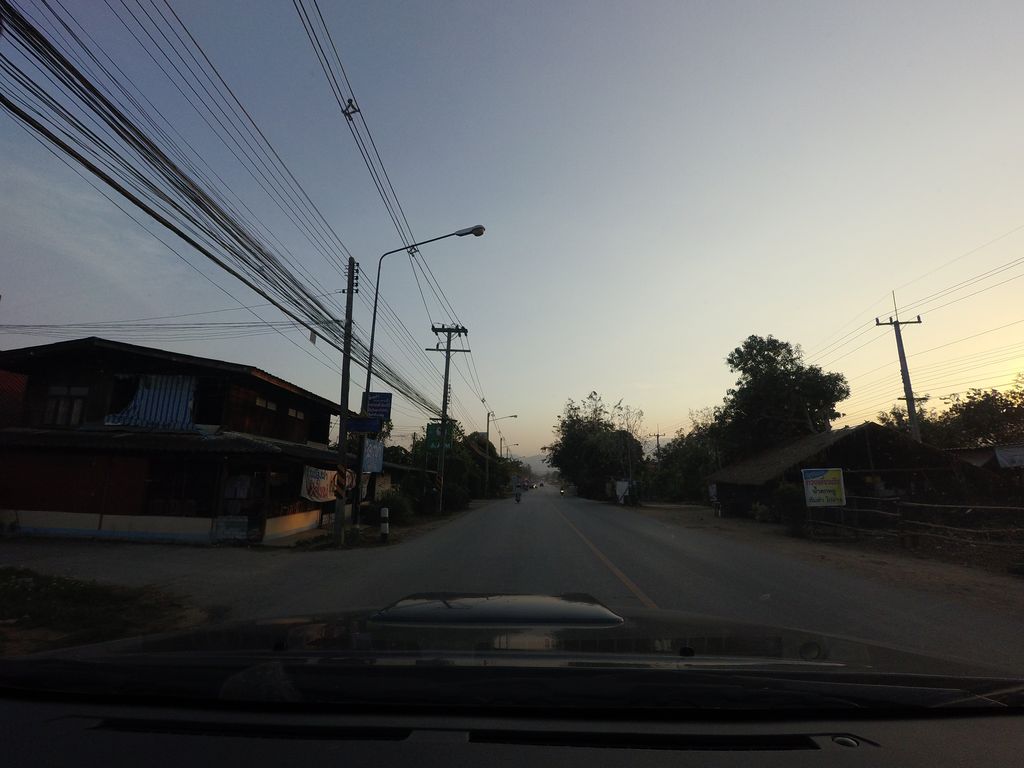 ภาพถนนตรงที่ นิกม์ ตั้งอยู่ ถ่ายโดย mishari พ.ศ. 2559 (2016) · A street-level view of where นิกม์ · Nik stands, by mishari in 2559 (2016)