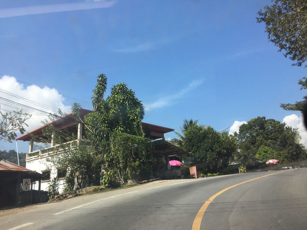 ภาพถนนตรงที่ Adventure Ban Pong ATV Off-road Tours ตั้งอยู่ ถ่ายโดย kyoko พ.ศ. 2561 (2018) · A street-level view of where Adventure Ban Pong ATV Off-road Tours stands, by kyoko in 2561 (2018)