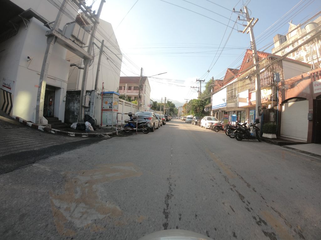 ภาพถนนตรงที่ นุนิ ประกันออนไลน์ ตั้งอยู่ ถ่ายโดย chanuwath_grab พ.ศ. 2562 (2019) · A street-level view of where นุนิ ประกันออนไลน์ · Nuni Prakan Online stands, by chanuwath_grab in 2562 (2019)