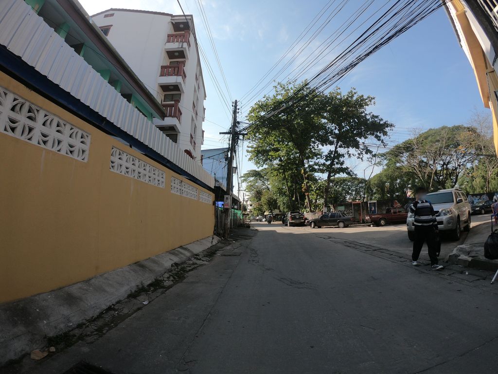 ภาพถนนตรงที่ ต๋ำลำ ตั้งอยู่ ถ่ายโดย chanuwath_grab พ.ศ. 2562 (2019) · A street-level view of where ต๋ำลำ · Tamlam stands, by chanuwath_grab in 2562 (2019)