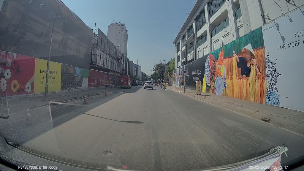 ภาพถนนตรงที่ ครัววิวน้ำ เชียงใหม่ ตั้งอยู่ ถ่ายโดย ThailandCambodia พ.ศ. 2569 (2026) · A street-level view of where ครัววิวน้ำ เชียงใหม่ · Khruawionam Chiang Mai stands, by ThailandCambodia in 2569 (2026)