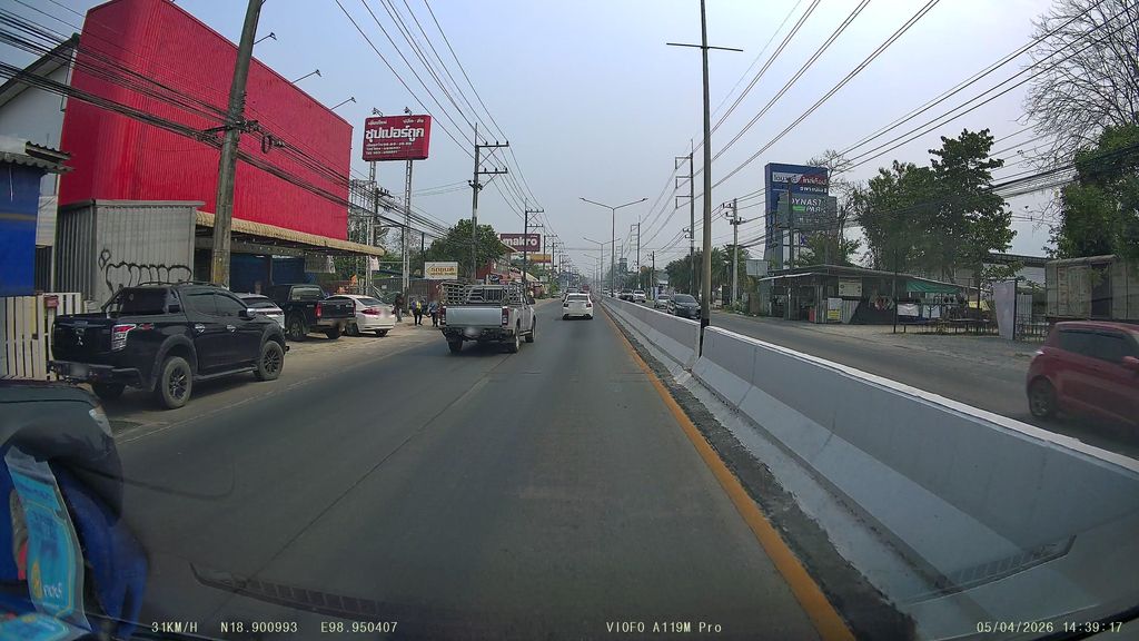 ภาพถนนตรงที่ จิดาภาฟาร์มเห็ด ตั้งอยู่ ถ่ายโดย ThailandCambodia พ.ศ. 2569 (2026) · A street-level view of where จิดาภาฟาร์มเห็ด · Chidapha Farm Het stands, by ThailandCambodia in 2569 (2026)