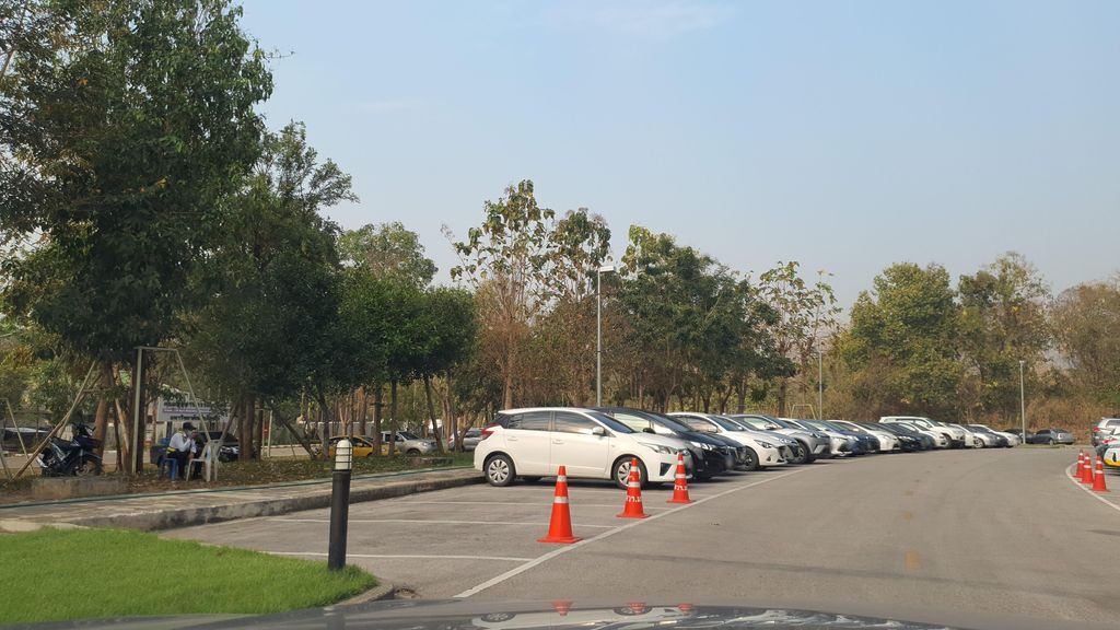 ภาพถนนตรงที่ อุทยานวิทยาศาสตร์ภาคเหนือ (NSP) Northern Science Park ตั้งอยู่ ถ่ายโดย jrcarlsen พ.ศ. 2565 (2022) · A street-level view of where อุทยานวิทยาศาสตร์ภาคเหนือ (NSP) Northern Science Park stands, by jrcarlsen in 2565 (2022)