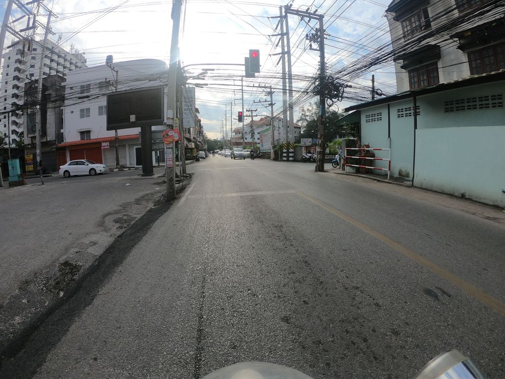 ภาพถนนตรงที่ The Best Hair Studio ตั้งอยู่ ถ่ายโดย chanuwath_grab พ.ศ. 2562 (2019) · A street-level view of where The Best Hair Studio stands, by chanuwath_grab in 2562 (2019)