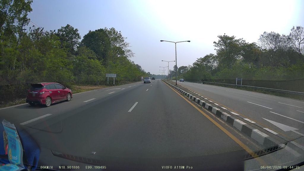 ภาพถนนตรงที่ ทางหลวงแผ่นดินหมายเลข 118 ตั้งอยู่ ถ่ายโดย ThailandCambodia พ.ศ. 2569 (2026) · A street-level view of where ทางหลวงแผ่นดินหมายเลข 118 · Thangluang Phaen Dinmailek 118 stands, by ThailandCambodia in 2569 (2026)