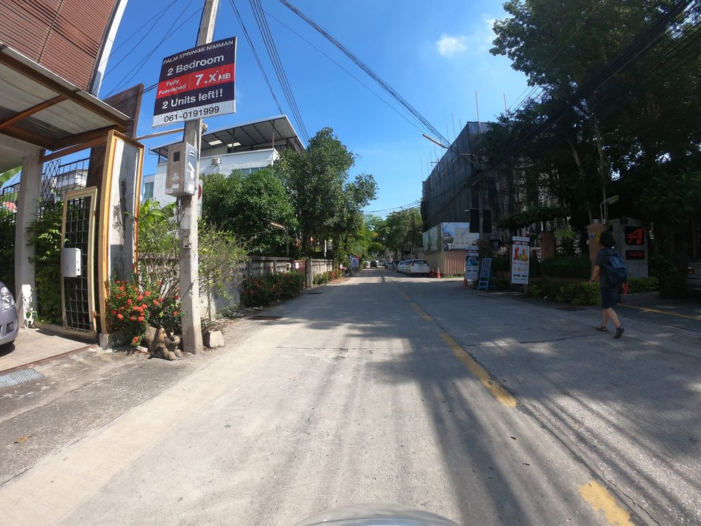 ภาพถนนตรงที่ Autospa คาร์แคร์ ตั้งอยู่ ถ่ายโดย chanuwath_grab พ.ศ. 2562 (2019) · A street-level view of where Autospa คาร์แคร์ stands, by chanuwath_grab in 2562 (2019)