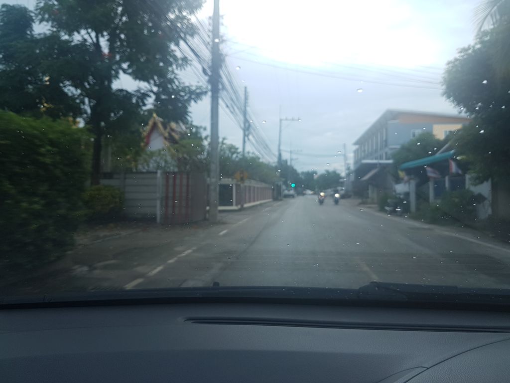 ภาพถนนตรงที่ หอปรีชากร ตั้งอยู่ ถ่ายโดย ekkarin พ.ศ. 2561 (2018) · A street-level view of where หอปรีชากร · Ho Pricha Kon stands, by ekkarin in 2561 (2018)