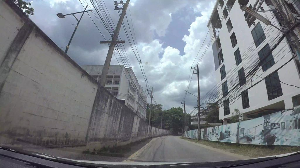 ภาพถนนตรงที่ Mind Apartment ตั้งอยู่ ถ่ายโดย kaart_3 พ.ศ. 2562 (2019) · A street-level view of where Mind Apartment stands, by kaart_3 in 2562 (2019)