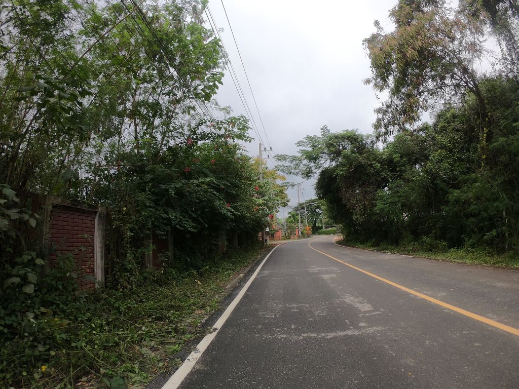 ภาพถนนตรงที่ Glam House เช่าชุดราตรี ตั้งอยู่ ถ่ายโดย chanuwath_grab พ.ศ. 2562 (2019) · A street-level view of where Glam House เช่าชุดราตรี stands, by chanuwath_grab in 2562 (2019)