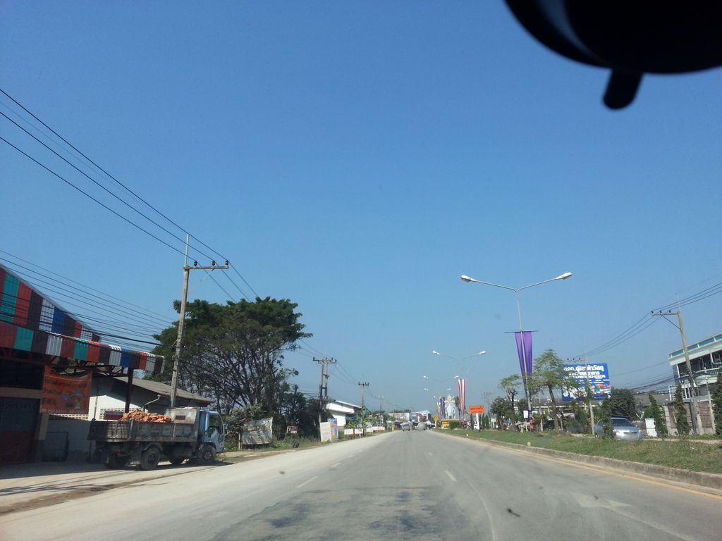 ภาพถนนตรงที่ ร้านชัยเสถียรไชยปราการ ตั้งอยู่ ถ่ายโดย mishari พ.ศ. 2558 (2015) · A street-level view of where ร้านชัยเสถียรไชยปราการ · Ran Chai Sethiira Chai Prakan stands, by mishari in 2558 (2015)