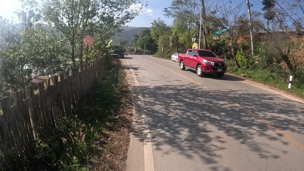 ภาพถนนตรงที่ บ้านพักสวนบ๊วย-Suanbuay Home ตั้งอยู่ ถ่ายโดย julcnx พ.ศ. 2567 (2024) · A street-level view of where บ้านพักสวนบ๊วย-Suanbuay Home stands, by julcnx in 2567 (2024)
