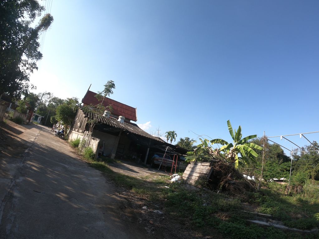 ภาพถนนตรงที่ บ้านอุดมสุข ตั้งอยู่ ถ่ายโดย chanuwath_grab พ.ศ. 2562 (2019) · A street-level view of where บ้านอุดมสุข · Ban Utmasuk stands, by chanuwath_grab in 2562 (2019)
