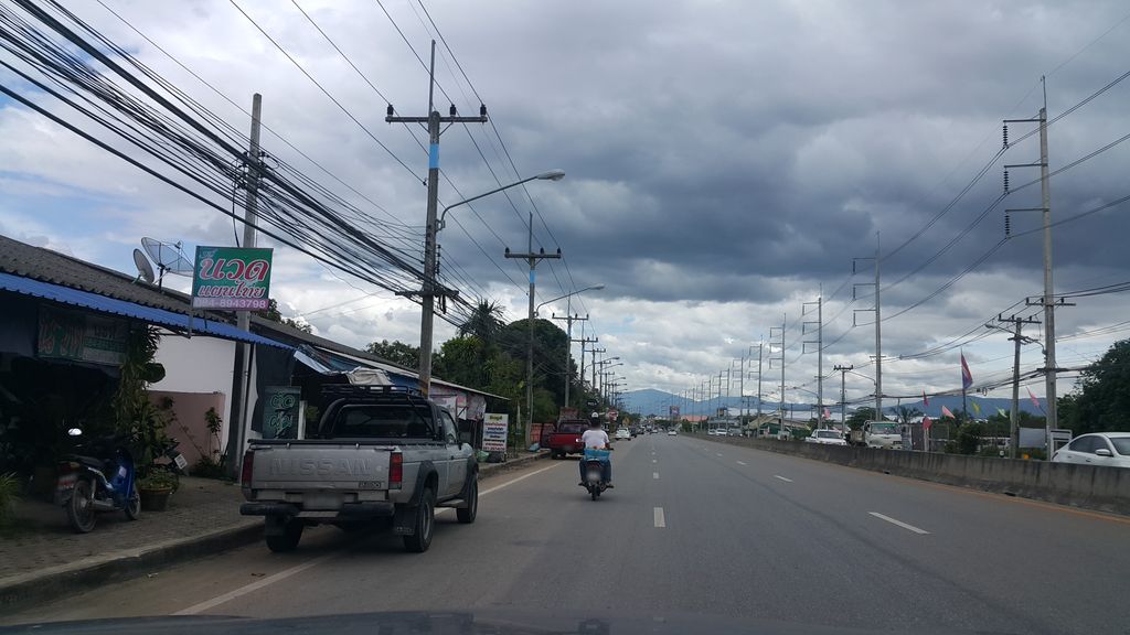 ภาพถนนตรงที่ Namaste Chiang Mai Inter Service ตั้งอยู่ ถ่ายโดย jrcarlsen พ.ศ. 2560 (2017) · A street-level view of where Namaste Chiang Mai Inter Service stands, by jrcarlsen in 2560 (2017)
