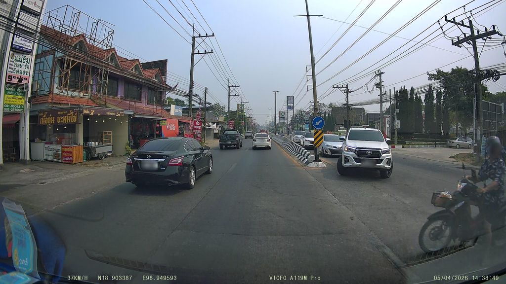 ภาพถนนตรงที่ อาหารปักต์ใต้ ตั้งอยู่ ถ่ายโดย ThailandCambodia พ.ศ. 2569 (2026) · A street-level view of where อาหารปักต์ใต้ · Ahan Pak Tai stands, by ThailandCambodia in 2569 (2026)