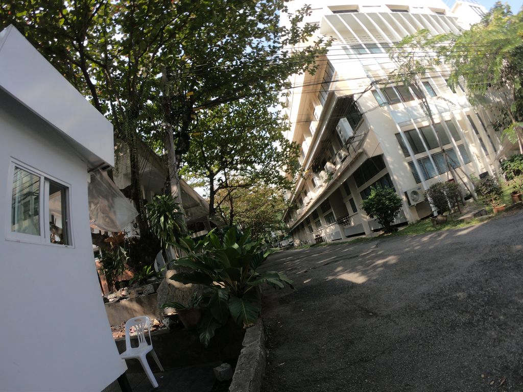 ภาพถนนตรงที่ Department of Mining and Petroleum Engineering ตั้งอยู่ ถ่ายโดย chanuwath_grab พ.ศ. 2562 (2019) · A street-level view of where Department of Mining and Petroleum Engineering stands, by chanuwath_grab in 2562 (2019)