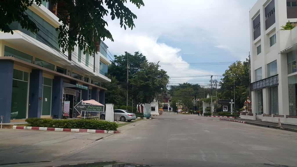 ภาพถนนตรงที่ บริษัท วิสเตก ดิสเพลย์ จำกัด Viztek Display Co., Ltd ตั้งอยู่ ถ่ายโดย jrcarlsen พ.ศ. 2559 (2016) · A street-level view of where บริษัท วิสเตก ดิสเพลย์ จำกัด Viztek Display Co., Ltd stands, by jrcarlsen in 2559 (2016)