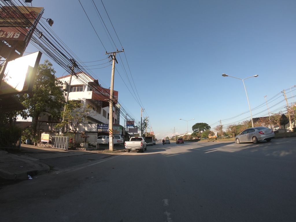 ภาพถนนตรงที่ COFF and CRAFT Studio Cafe ตั้งอยู่ ถ่ายโดย chanuwath_grab พ.ศ. 2562 (2019) · A street-level view of where COFF and CRAFT Studio Cafe stands, by chanuwath_grab in 2562 (2019)