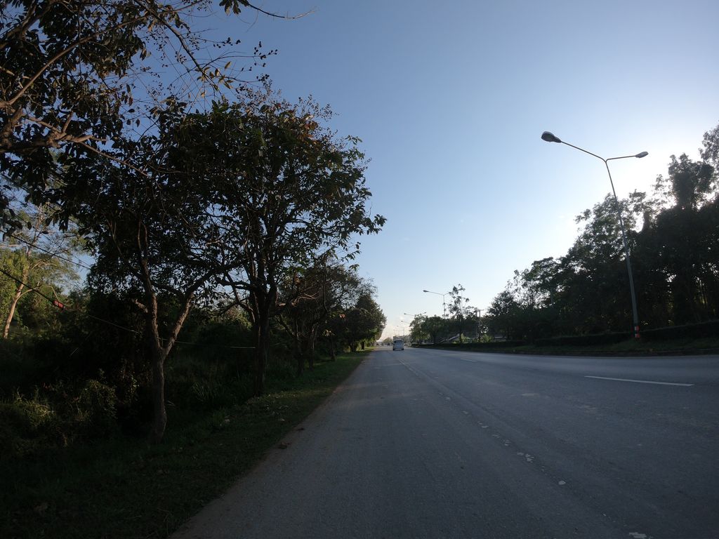 ภาพถนนตรงที่ Nasi Jumpru ตั้งอยู่ ถ่ายโดย chanuwath_grab พ.ศ. 2562 (2019) · A street-level view of where Nasi Jumpru stands, by chanuwath_grab in 2562 (2019)