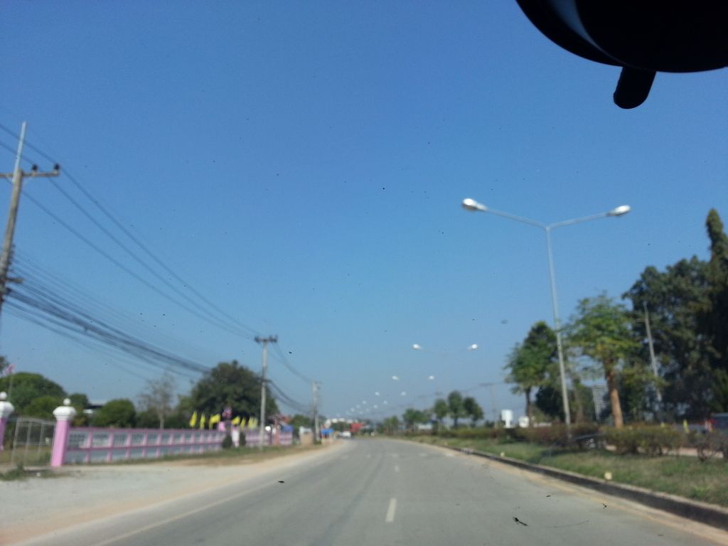 ภาพถนนตรงที่ วัดอรัญวาสี อ.ไชยปราการ จ.เชียงใหม่ ตั้งอยู่ ถ่ายโดย mishari พ.ศ. 2558 (2015) · A street-level view of where วัดอรัญวาสี อ.ไชยปราการ จ.เชียงใหม่ · Wat Aranwasi A.Chai Prakan Cha.Chiang Mai stands, by mishari in 2558 (2015)