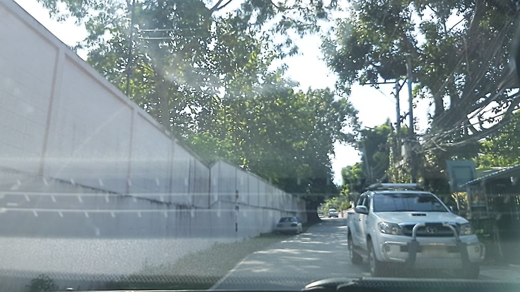 ภาพถนนตรงที่ หอมหามงคลชัย ตั้งอยู่ ถ่ายโดย ekkarin พ.ศ. 2559 (2016) · A street-level view of where หอมหามงคลชัย · Ho Maha Mongkhon Chai stands, by ekkarin in 2559 (2016)