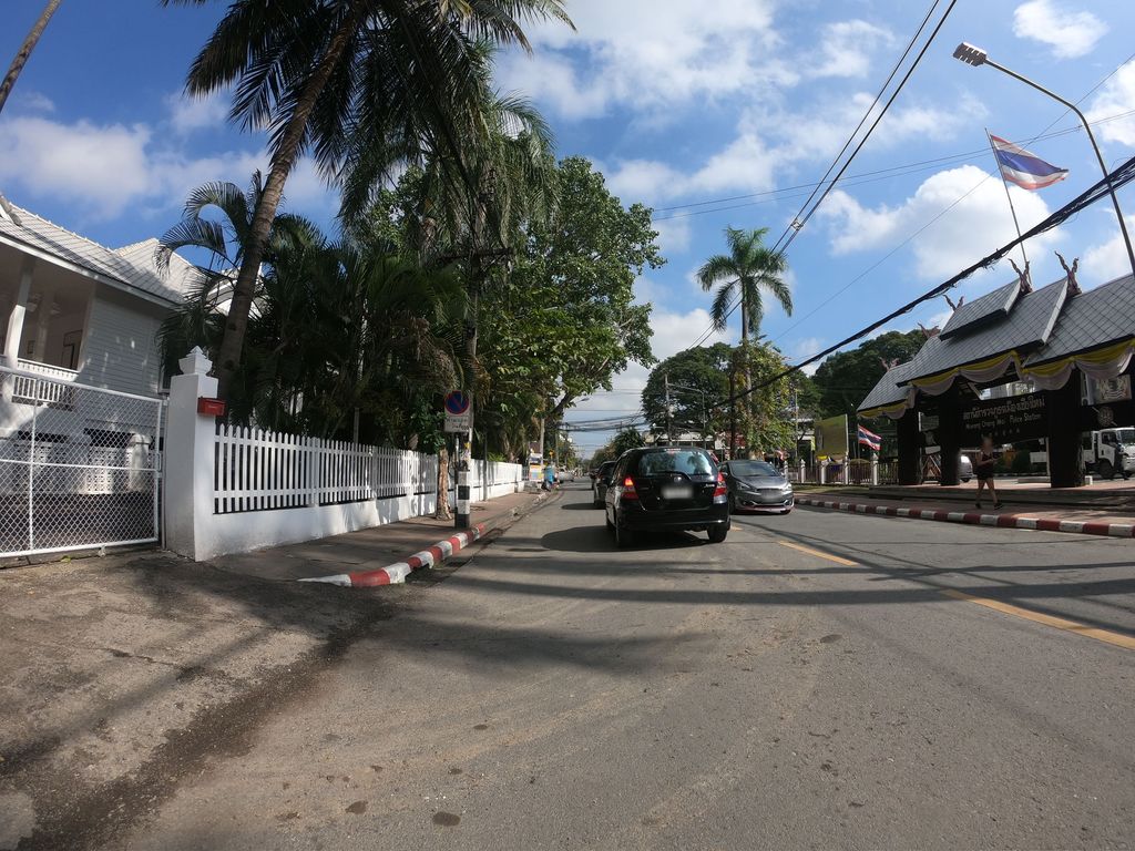 ภาพถนนตรงที่ อบต.สะลวง ตั้งอยู่ ถ่ายโดย chanuwath_grab พ.ศ. 2562 (2019) · A street-level view of where อบต.สะลวง · .saluang Sub-district administrative organisation stands, by chanuwath_grab in 2562 (2019)