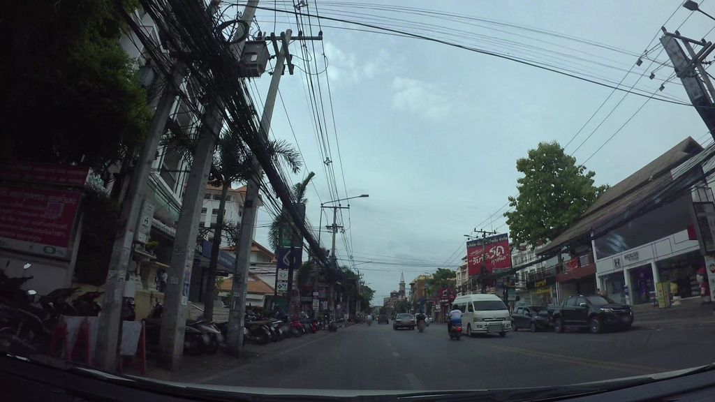 ภาพถนนตรงที่ The Empire Nimman ตั้งอยู่ ถ่ายโดย kaart_3 พ.ศ. 2562 (2019) · A street-level view of where The Empire Nimman stands, by kaart_3 in 2562 (2019)