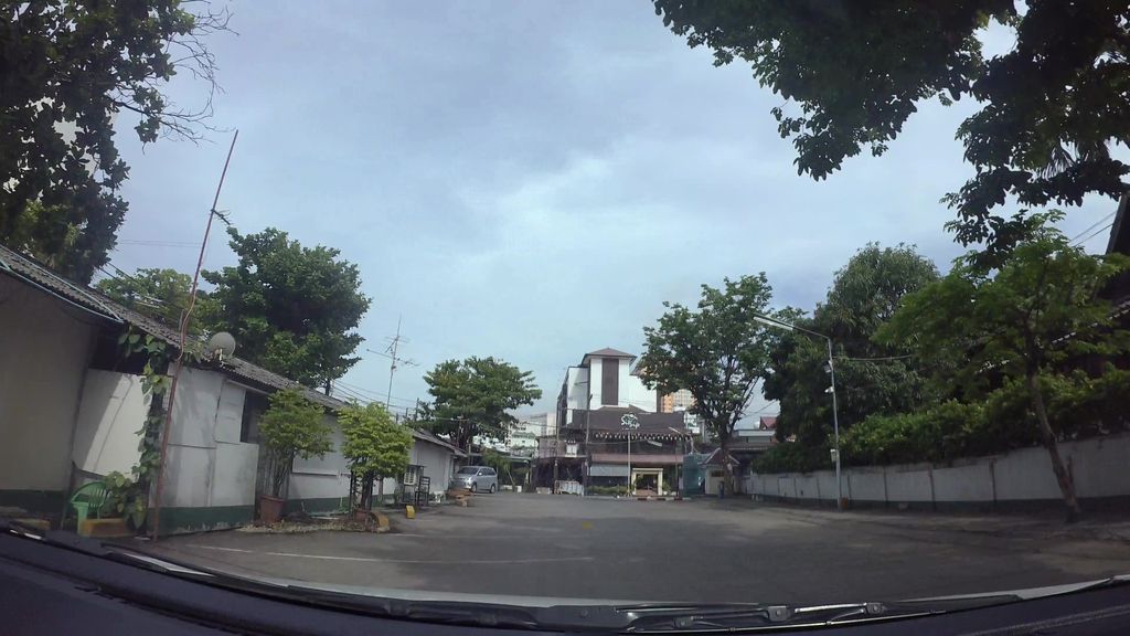 ภาพถนนตรงที่ Mataya Shop ตั้งอยู่ ถ่ายโดย kaart_3 พ.ศ. 2562 (2019) · A street-level view of where Mataya Shop stands, by kaart_3 in 2562 (2019)
