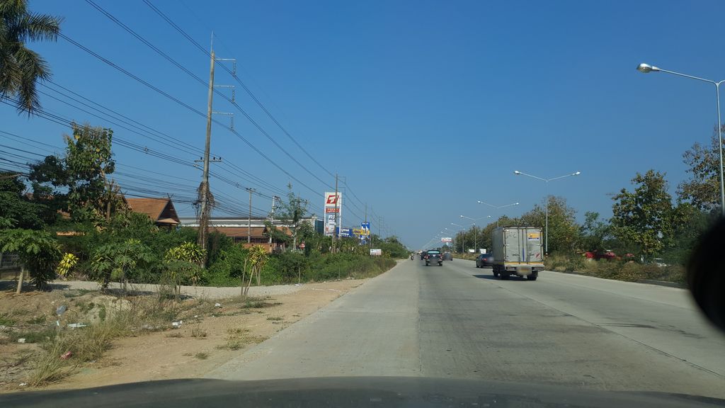 ภาพถนนตรงที่ รถขุดคูโบต้า เชียงใหม่ 9 ATP Construction 9 ตั้งอยู่ ถ่ายโดย jrcarlsen พ.ศ. 2562 (2019) · A street-level view of where รถขุดคูโบต้า เชียงใหม่ 9 ATP Construction 9 stands, by jrcarlsen in 2562 (2019)