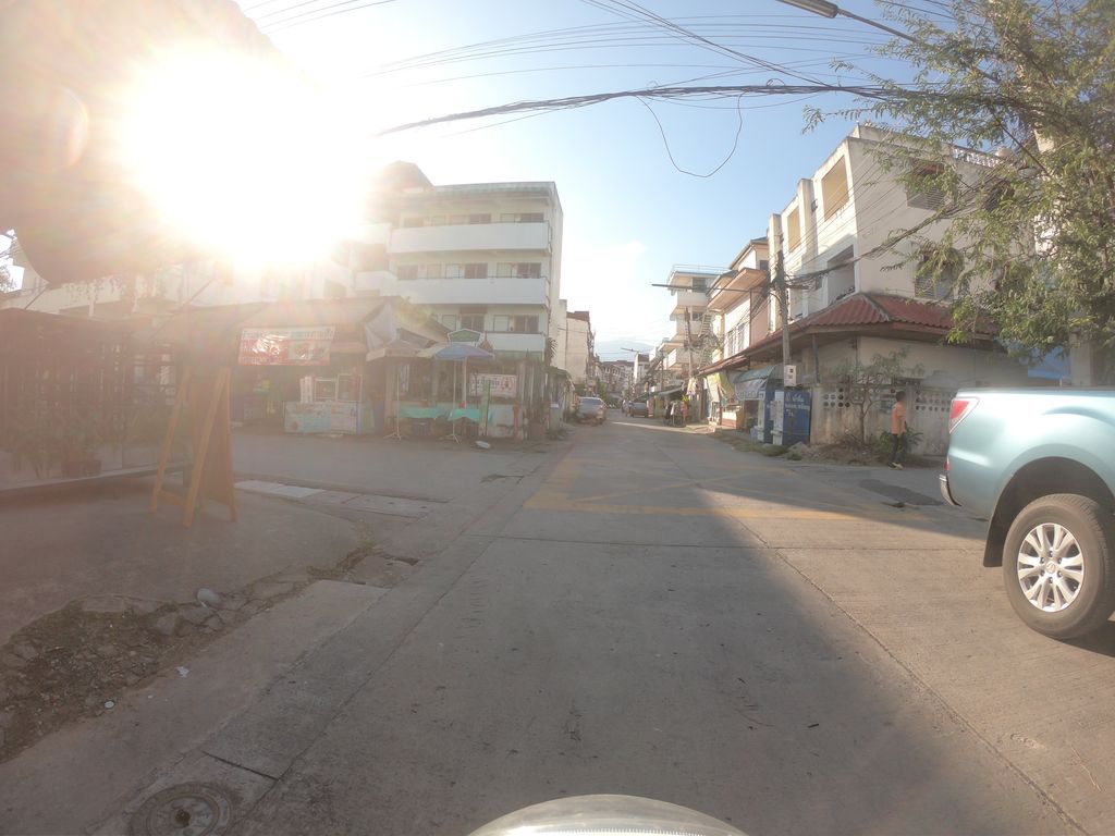ภาพถนนตรงที่ Nada Beauty Salon Cnx ตั้งอยู่ ถ่ายโดย chanuwath_grab พ.ศ. 2562 (2019) · A street-level view of where Nada Beauty Salon Cnx stands, by chanuwath_grab in 2562 (2019)
