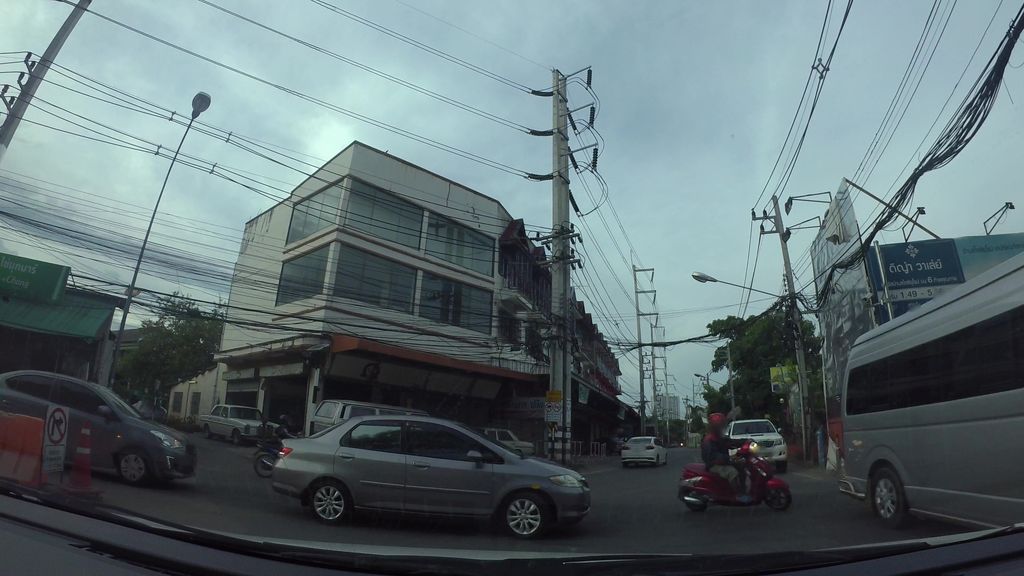 ภาพถนนตรงที่ Nana welcome bar ตั้งอยู่ ถ่ายโดย kaart_3 พ.ศ. 2562 (2019) · A street-level view of where Nana welcome bar stands, by kaart_3 in 2562 (2019)