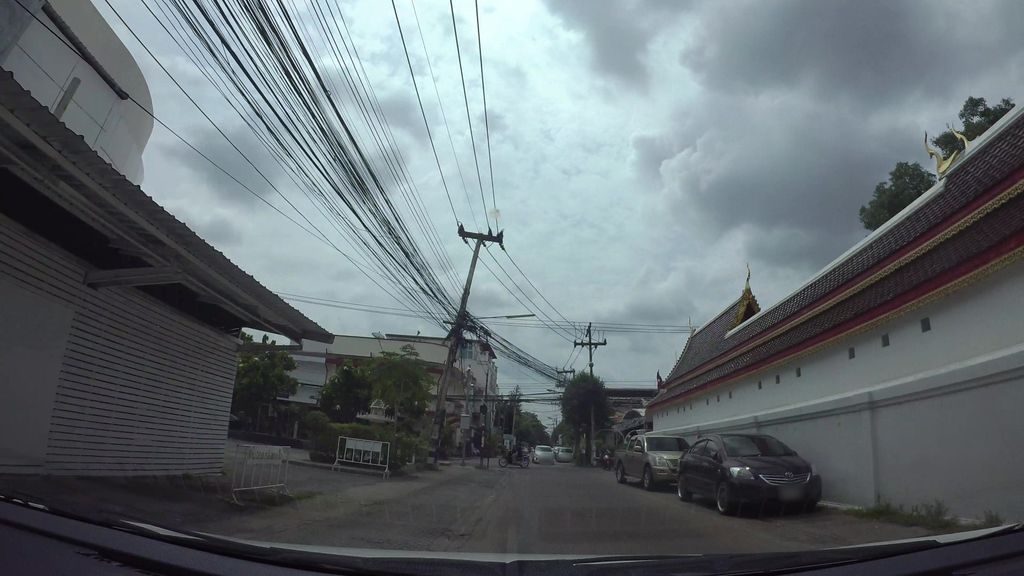 ภาพถนนตรงที่ โรงเรียนอภัยอริยศึกษา ตั้งอยู่ ถ่ายโดย kaart_3 พ.ศ. 2562 (2019) · A street-level view of where โรงเรียนอภัยอริยศึกษา · Aphai Arii Sueksa School stands, by kaart_3 in 2562 (2019)