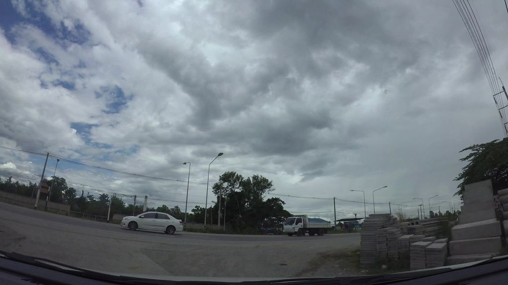 ภาพถนนตรงที่ ลาบลำยูเทิร์น ตั้งอยู่ ถ่ายโดย kaart_3 พ.ศ. 2562 (2019) · A street-level view of where ลาบลำยูเทิร์น · Lablam Thoen stands, by kaart_3 in 2562 (2019)