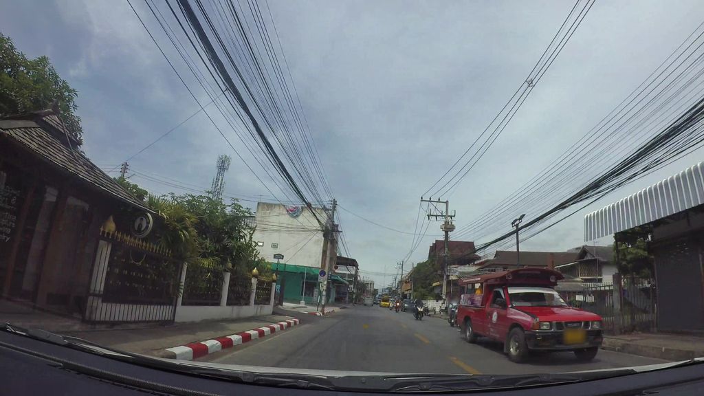 ภาพถนนตรงที่ ไชยเรืองศรี จำหน่ายข้าวสารเชียงใหม่ ตั้งอยู่ ถ่ายโดย kaart_3 พ.ศ. 2562 (2019) · A street-level view of where ไชยเรืองศรี จำหน่ายข้าวสารเชียงใหม่ · Chairueangsi Chamnai Khaosan Chiang Mai stands, by kaart_3 in 2562 (2019)
