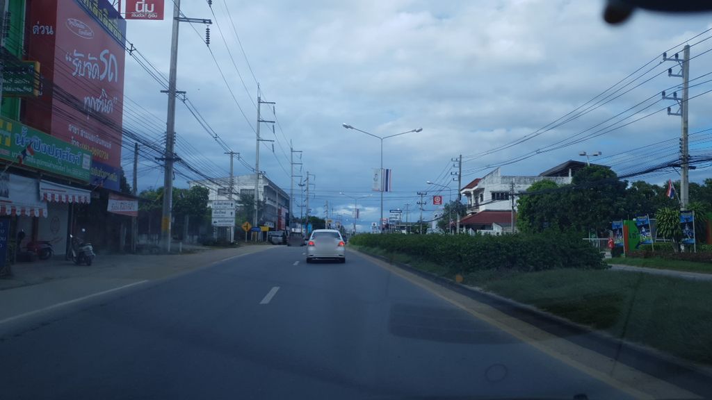 ภาพถนนตรงที่ ลิ้มคูณเฮง ตั้งอยู่ ถ่ายโดย silamanee พ.ศ. 2561 (2018) · A street-level view of where ลิ้มคูณเฮง · Limkhunheng stands, by silamanee in 2561 (2018)