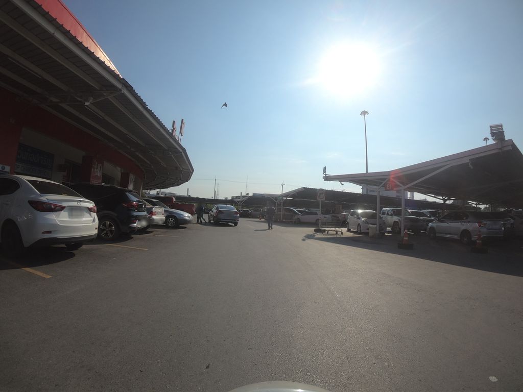 ภาพถนนตรงที่ หม่าล่าฮิมกอง ตั้งอยู่ ถ่ายโดย chanuwath_grab พ.ศ. 2562 (2019) · A street-level view of where หม่าล่าฮิมกอง · Mala Him Kong stands, by chanuwath_grab in 2562 (2019)