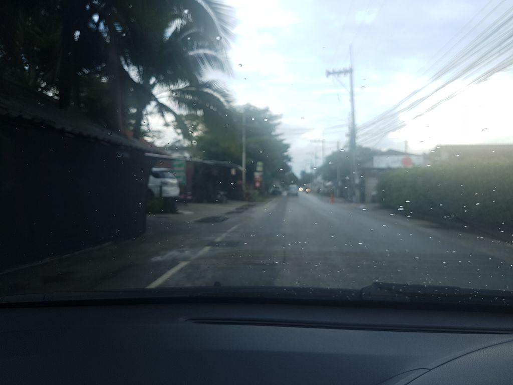 ภาพถนนตรงที่ บ้านสวนอุดมสุข ตั้งอยู่ ถ่ายโดย ekkarin พ.ศ. 2561 (2018) · A street-level view of where บ้านสวนอุดมสุข · Ban Suan Utmasuk stands, by ekkarin in 2561 (2018)