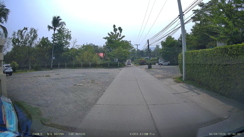 ภาพถนนตรงที่ Wimaan little villa ตั้งอยู่ ถ่ายโดย ThailandCambodia พ.ศ. 2569 (2026) · A street-level view of where Wimaan little villa stands, by ThailandCambodia in 2569 (2026)